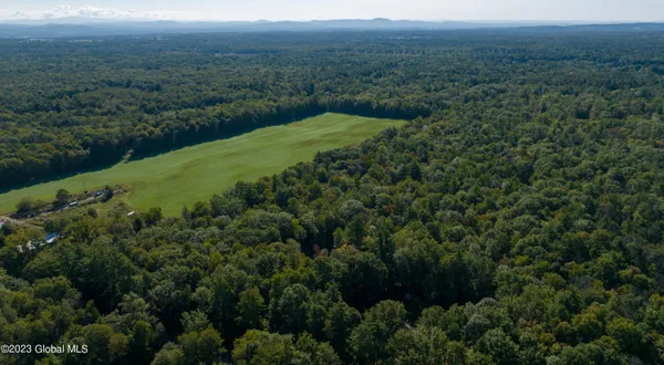 $450,000 | 313 Pettis Road, Wilton, NY 12831