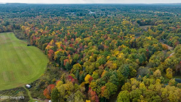 $450,000 | 313 Pettis Road, Wilton, NY 12831