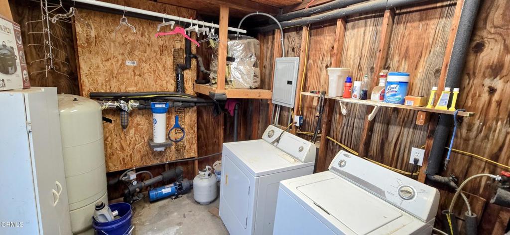 1834 East Carson Mesa Road Palmdale, CA 93550 - Photo 32 of 39 a view of storage and utility room