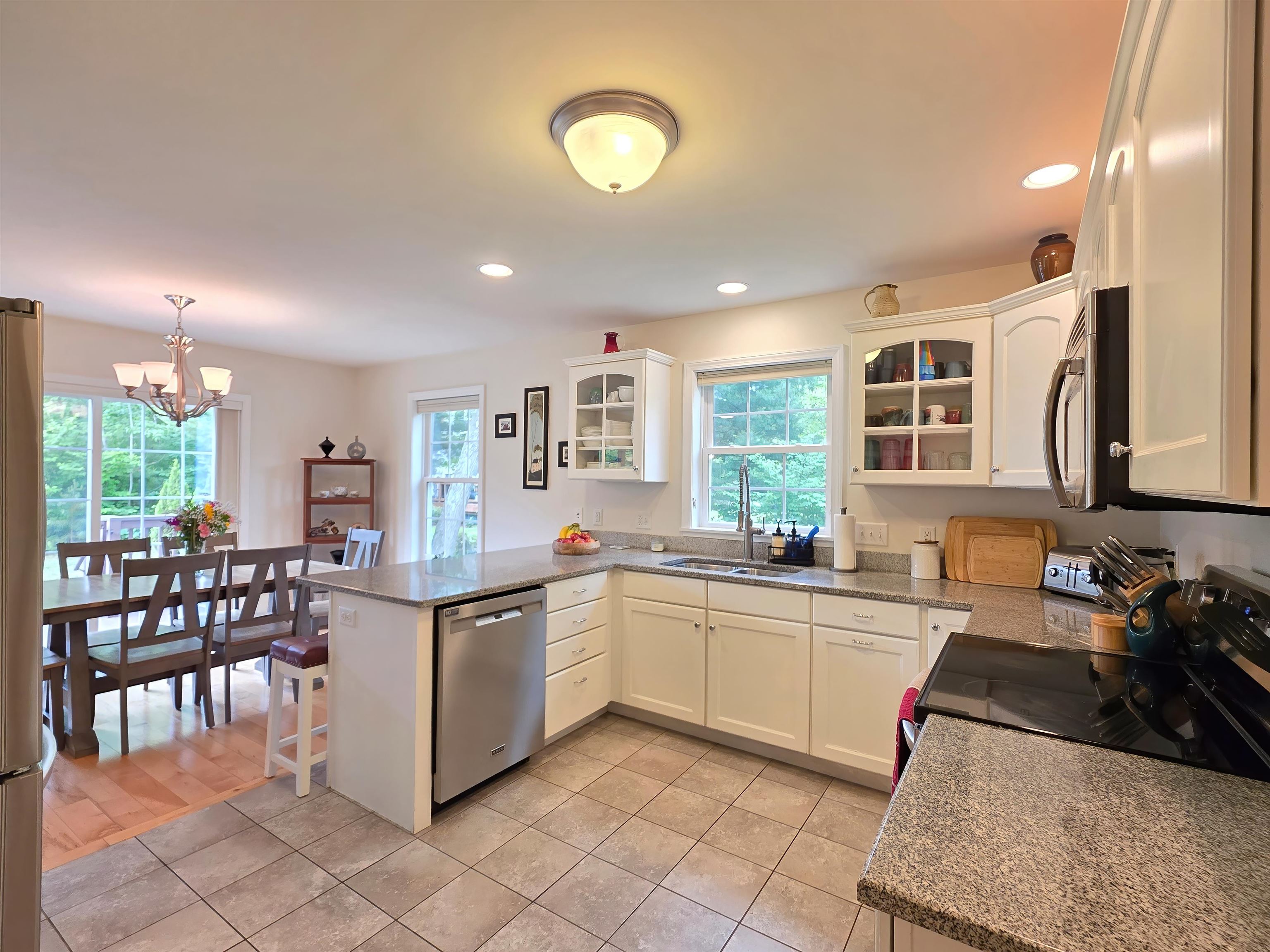 39 Kiln Road Essex Junction, VT 05452 - Photo 2 of 55