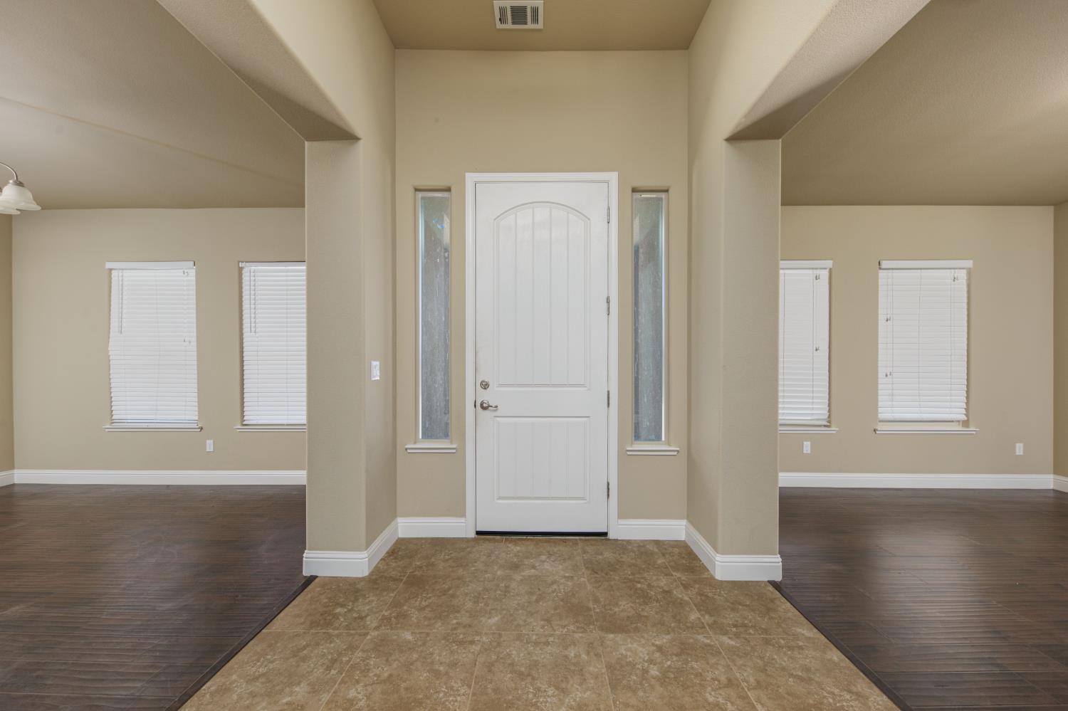5004 Lake View Road Valley Springs, CA 95252 - Photo 9 of 69 Gallery Image 9