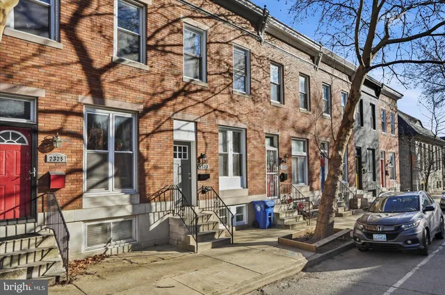 $2,500 | 2323 Guilford Avenue, Baltimore, MD 21218