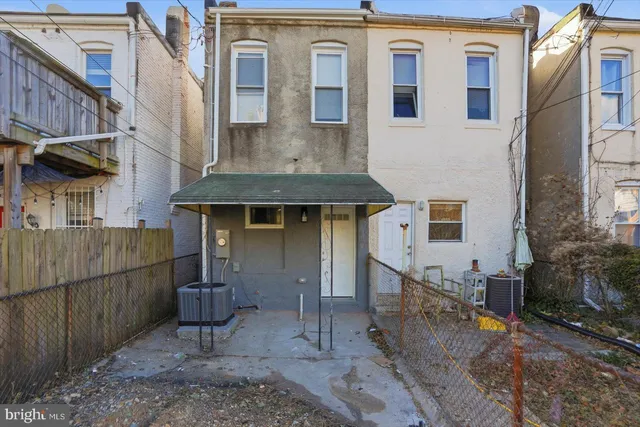 $2,500 | 2323 Guilford Avenue, Baltimore, MD 21218