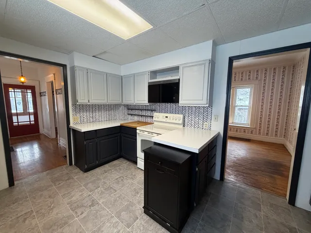 $225,000 | 211 Western Avenue, Allegan, MI 49010