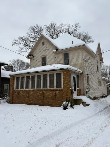 $225,000 | 211 Western Avenue, Allegan, MI 49010