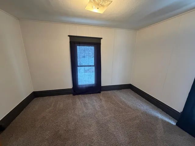 $225,000 | 211 Western Avenue, Allegan, MI 49010