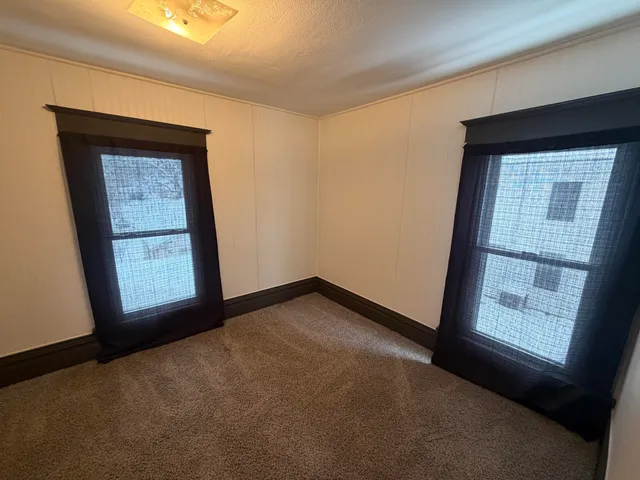 $225,000 | 211 Western Avenue, Allegan, MI 49010