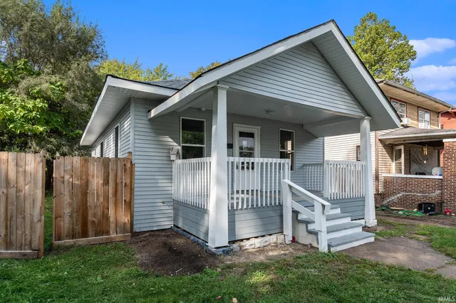 $120,000 | 901 Lawndale Avenue, South Bend, IN 46628