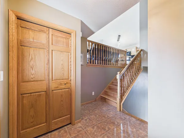 $375,000 | 7587 Wellington Circle, North Branch, MN 55056