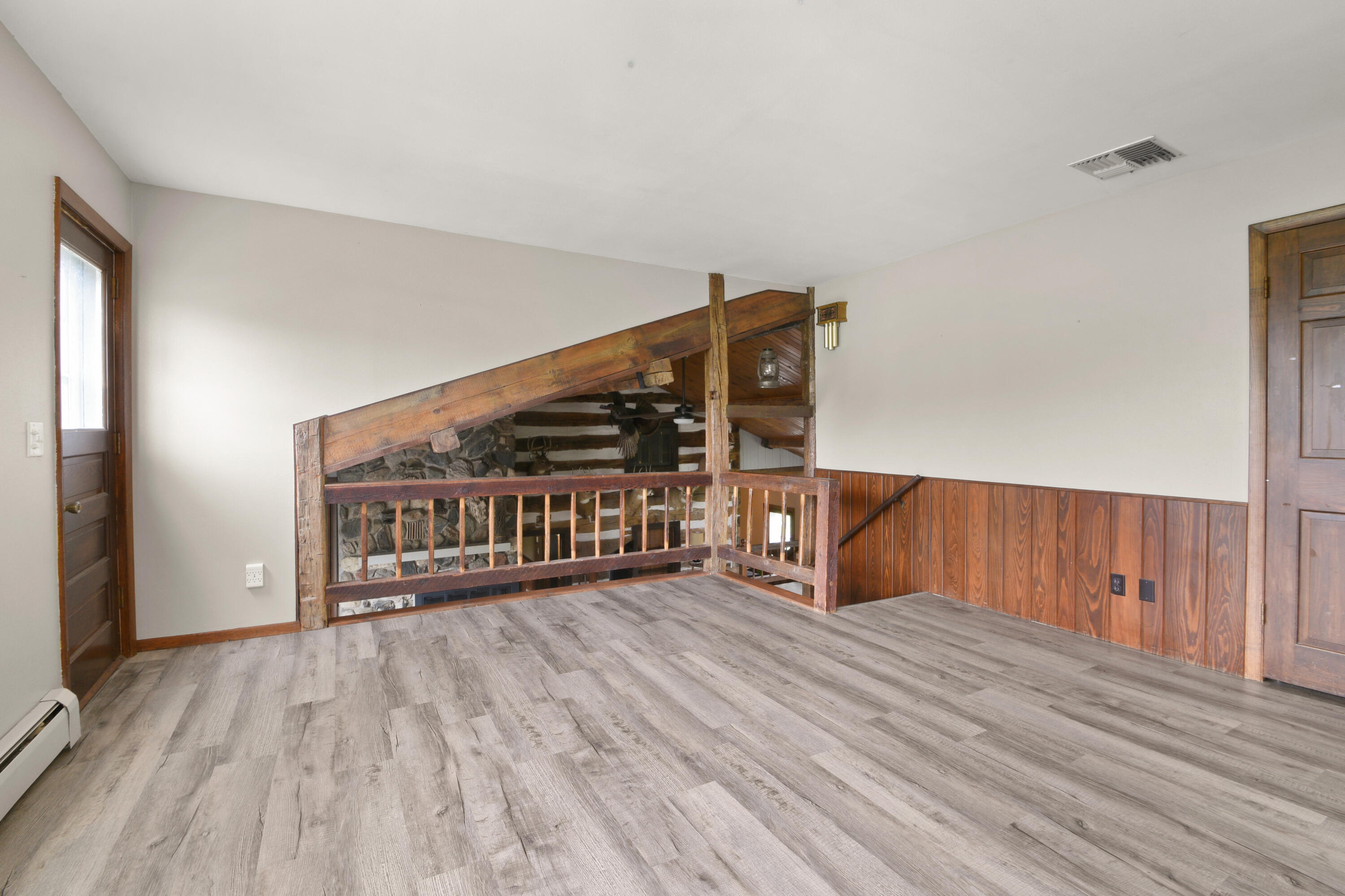 6909 Town Line Road Addison, WI 53090 - Photo 4 of 26 Large Kitchen