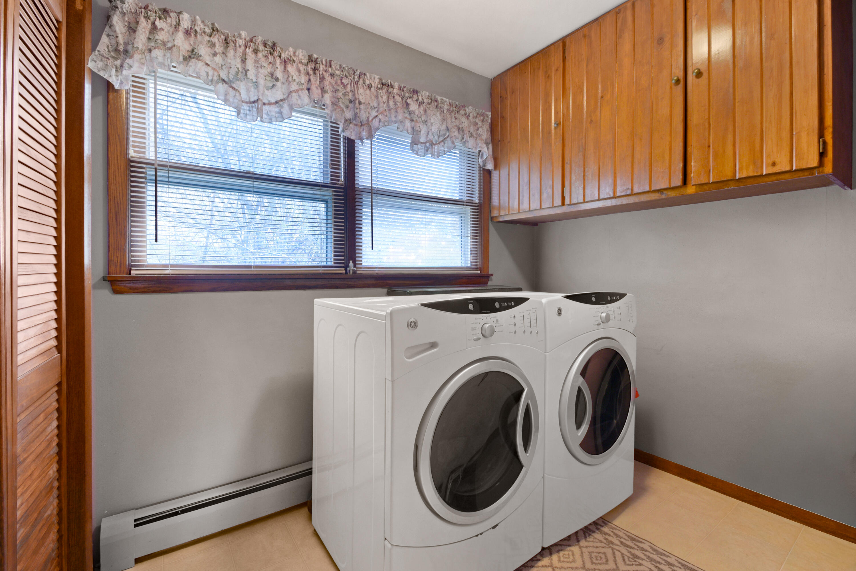 6909 Town Line Road Addison, WI 53090 - Photo 9 of 26 Laundry Room