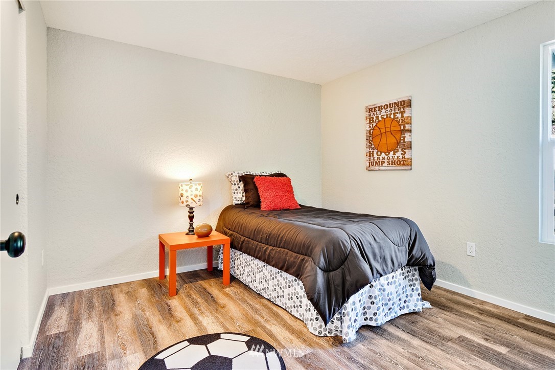22021 Meridian Avenue South Bothell, WA 98021 - Photo 18 of 23