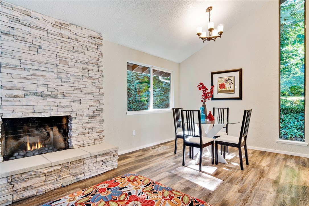 22021 Meridian Avenue South Bothell, WA 98021 - Photo 7 of 23