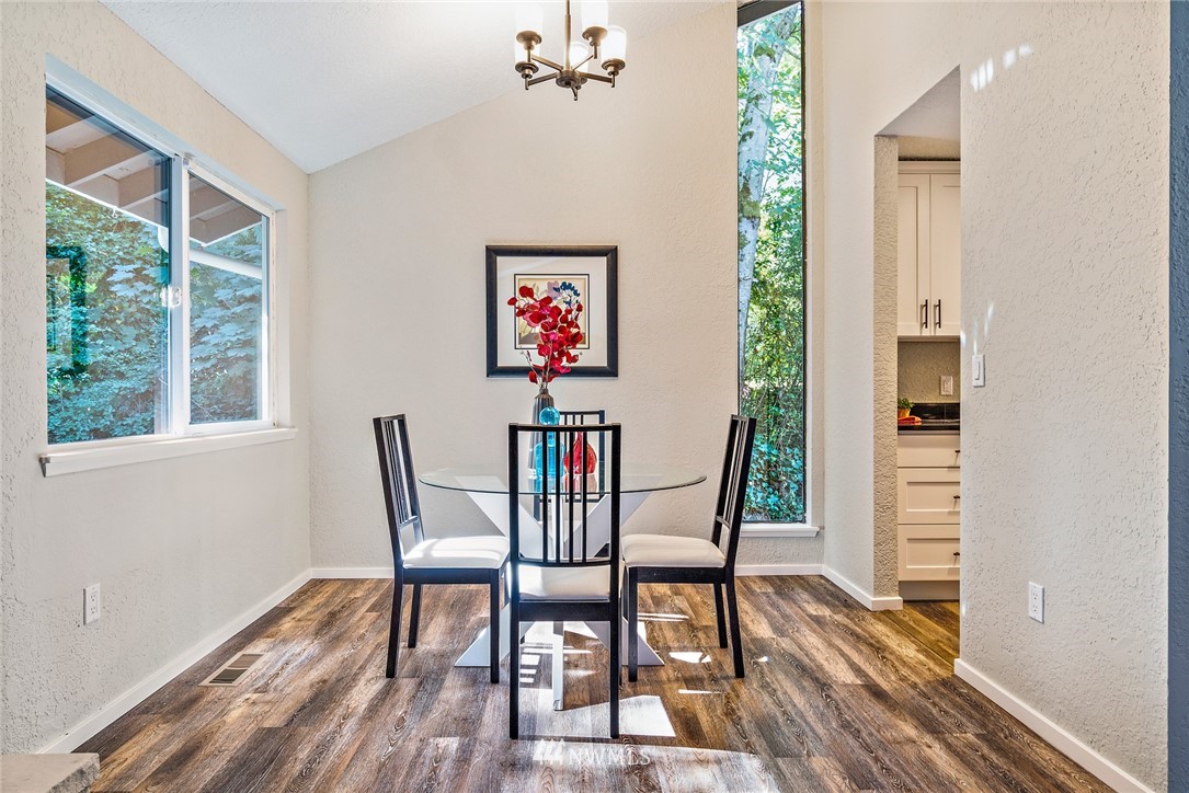 22021 Meridian Avenue South Bothell, WA 98021 - Photo 8 of 23