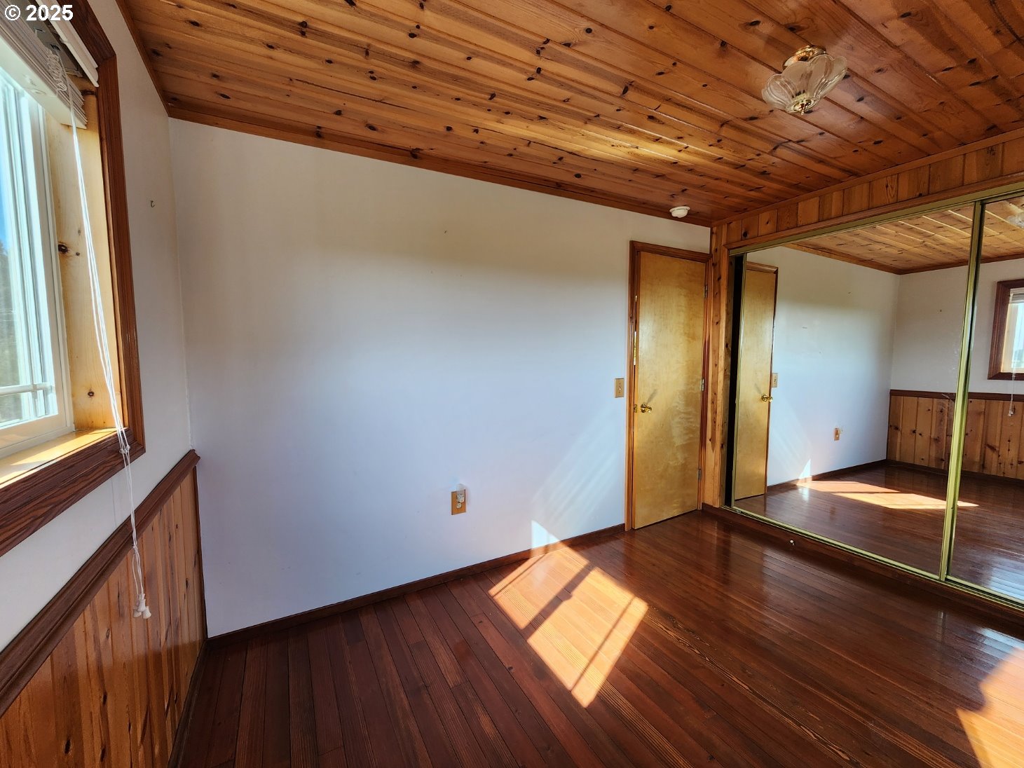 92920 Cape Blanco Road Sixes, OR 97476 - Photo 15 of 48 Bedroom, Primary