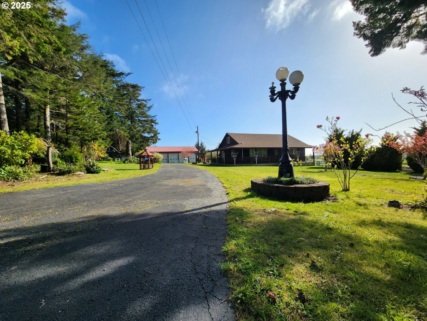 92920 Cape Blanco Road Sixes, OR 97476 - Photo 28 of 48 Driveway