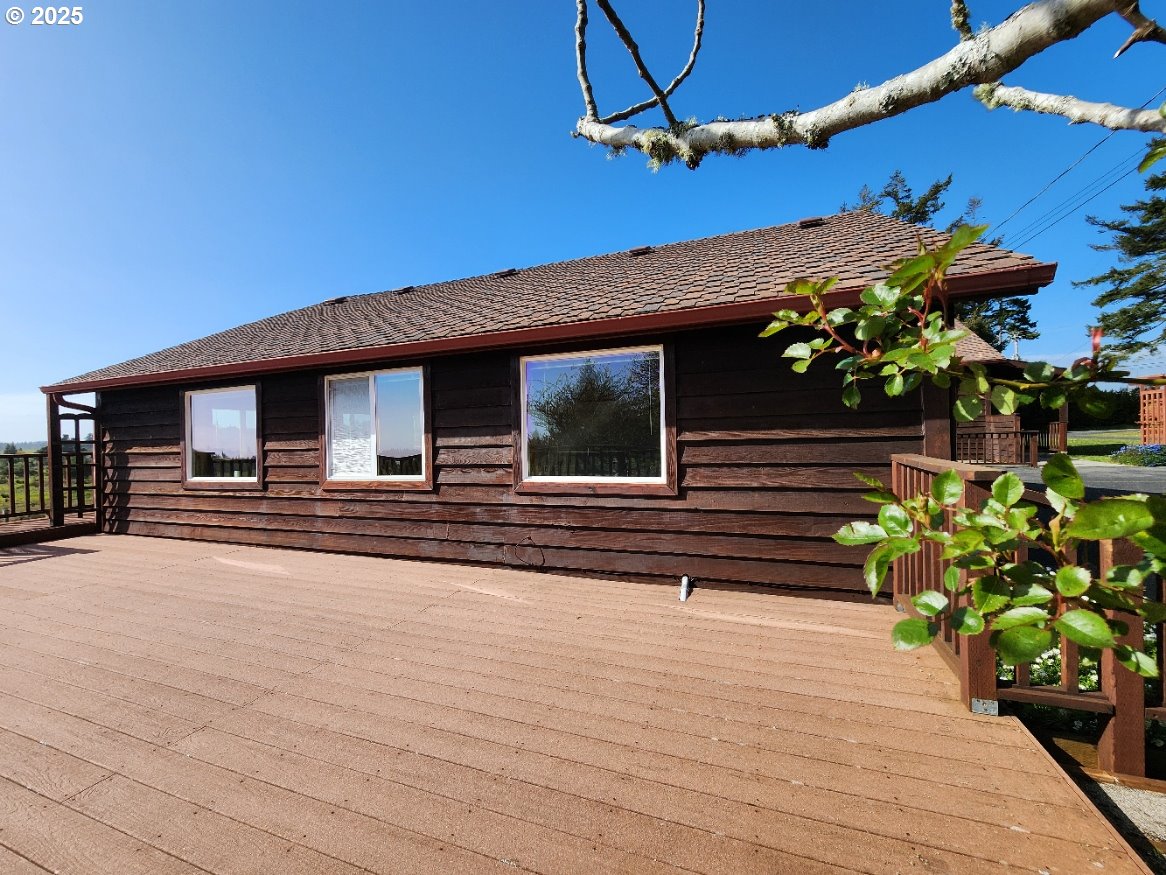 92920 Cape Blanco Road Sixes, OR 97476 - Photo 30 of 48 Deck