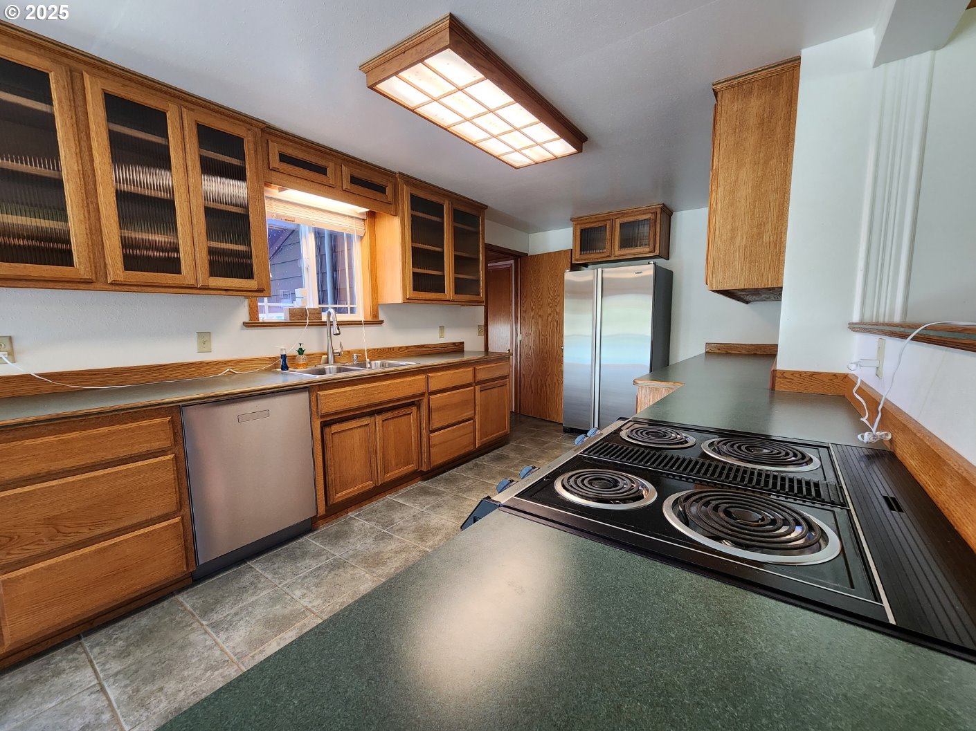 92920 Cape Blanco Road Sixes, OR 97476 - Photo 6 of 48 Kitchen