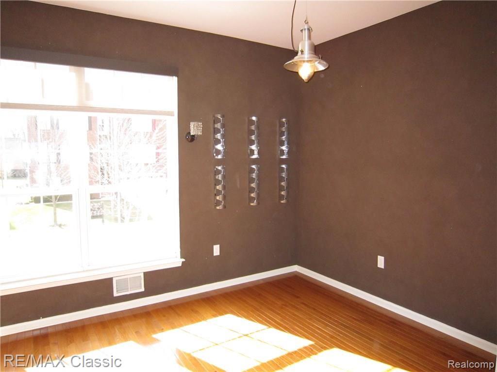 601 Cherry Orchard Road, Unit 142 Canton, MI 48188 - Photo 8 of 27