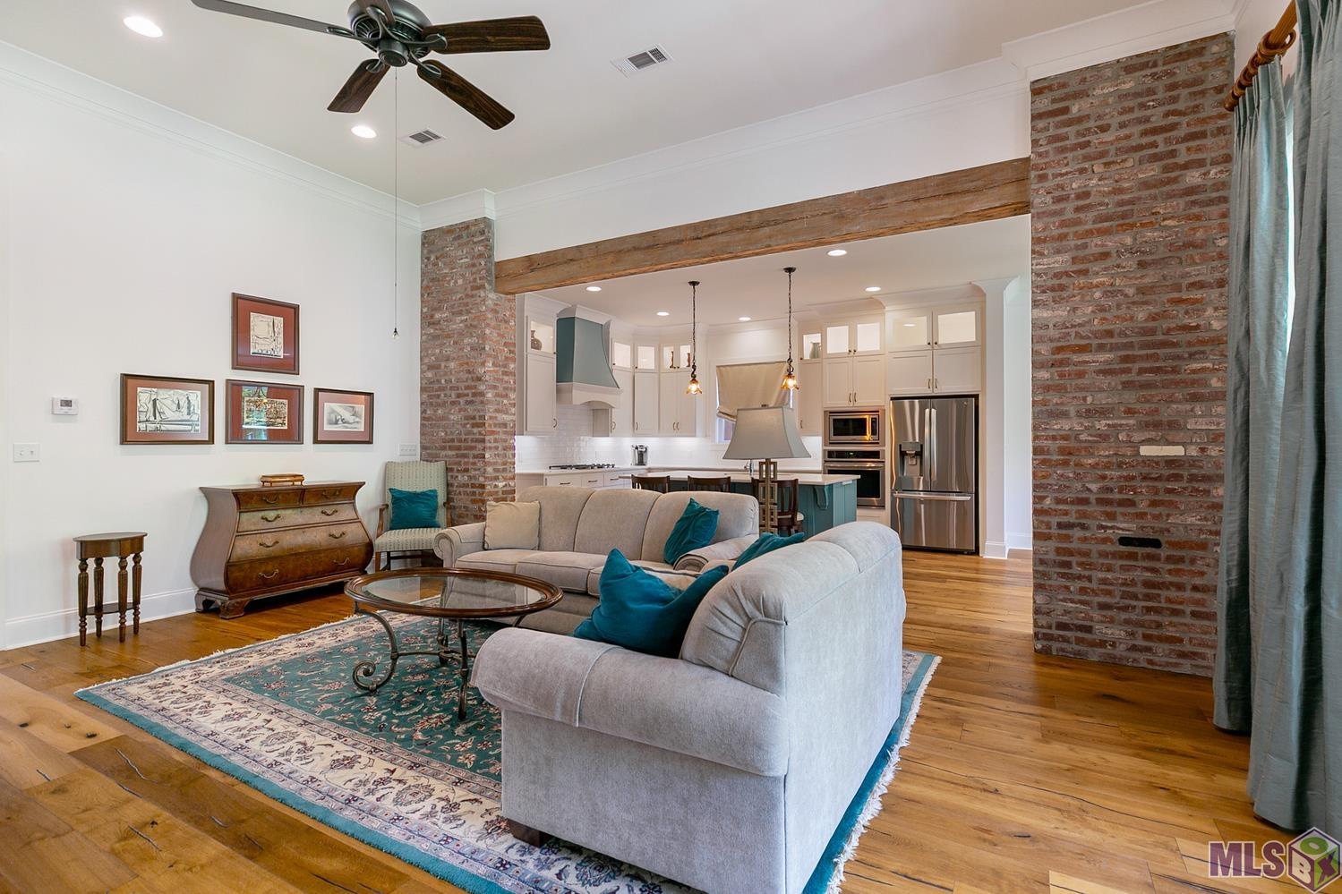 2044 Sugar Cane Baton Rouge, LA 70810 - Photo 5 of 22