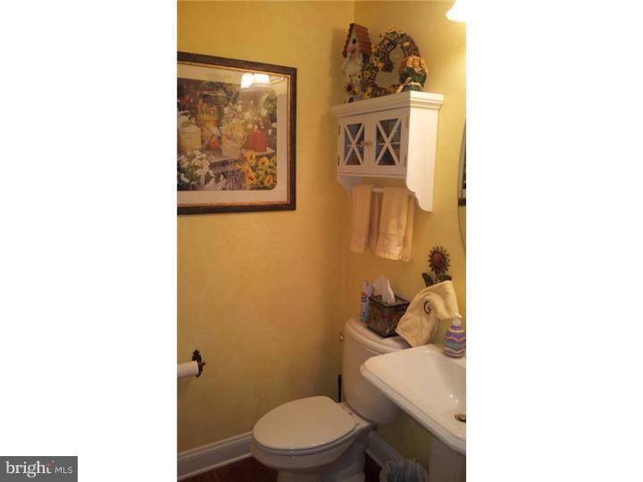 133 Warwick Road West Windsor, NJ 08550 - Photo 5 of 12 Half Bath