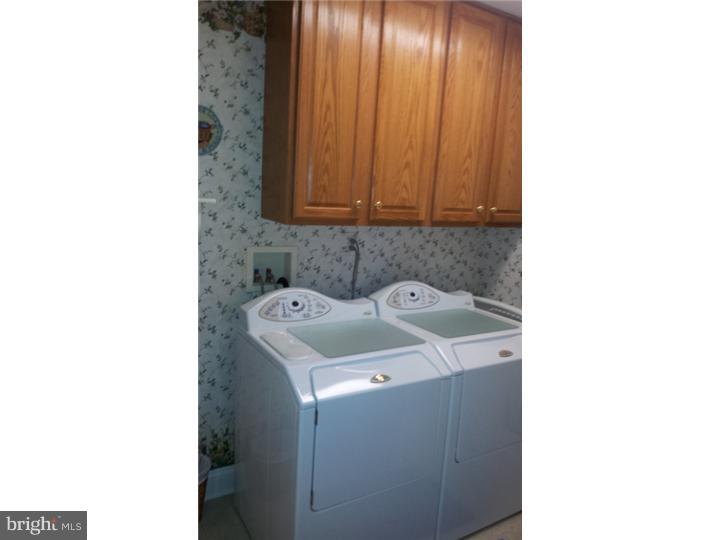 133 Warwick Road West Windsor, NJ 08550 - Photo 9 of 12 Laundry Room