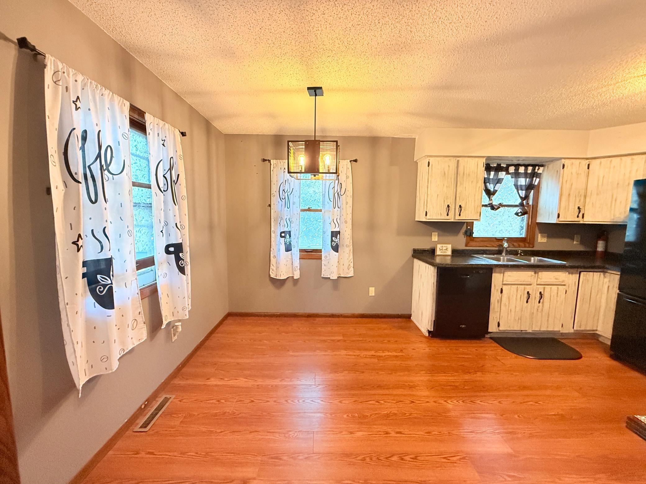 116 North 8th Street Montevideo, MN 56265 - Photo 8 of 26