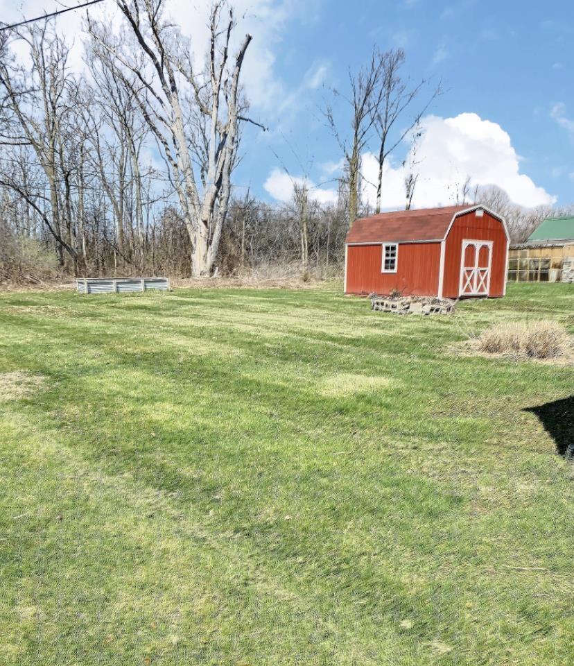 4827 Hatfield Road Fort Wayne, IN 46808 - Photo 4 of 24 Gallery Image 4