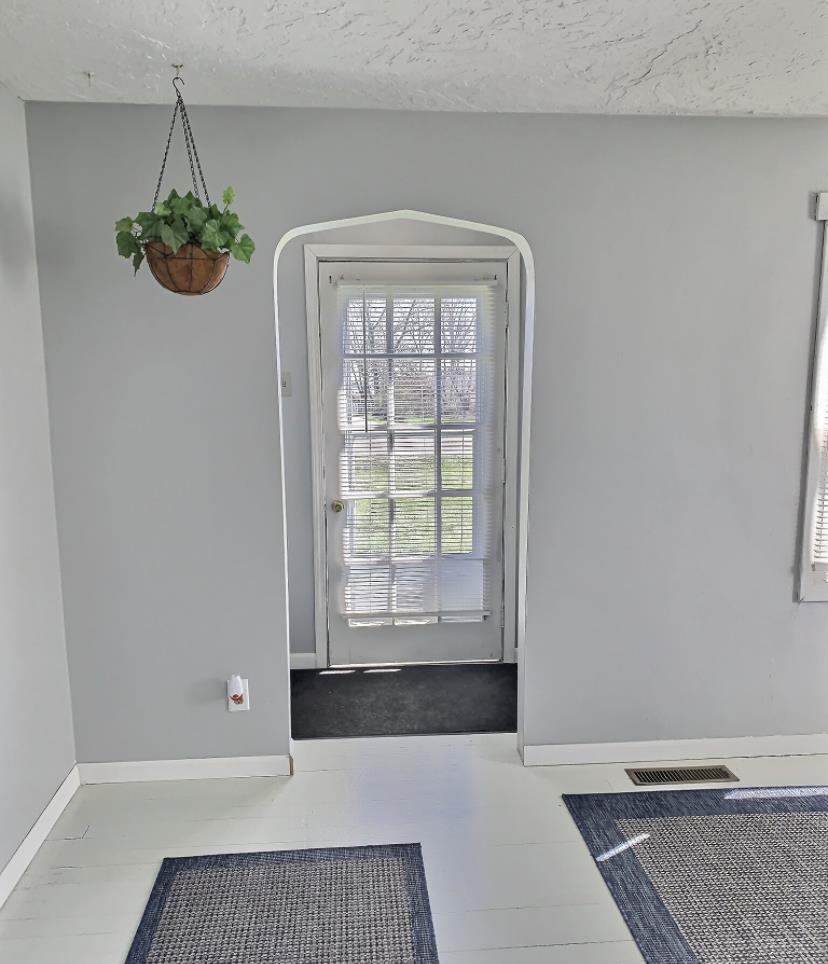 4827 Hatfield Road Fort Wayne, IN 46808 - Photo 7 of 24 Gallery Image 7