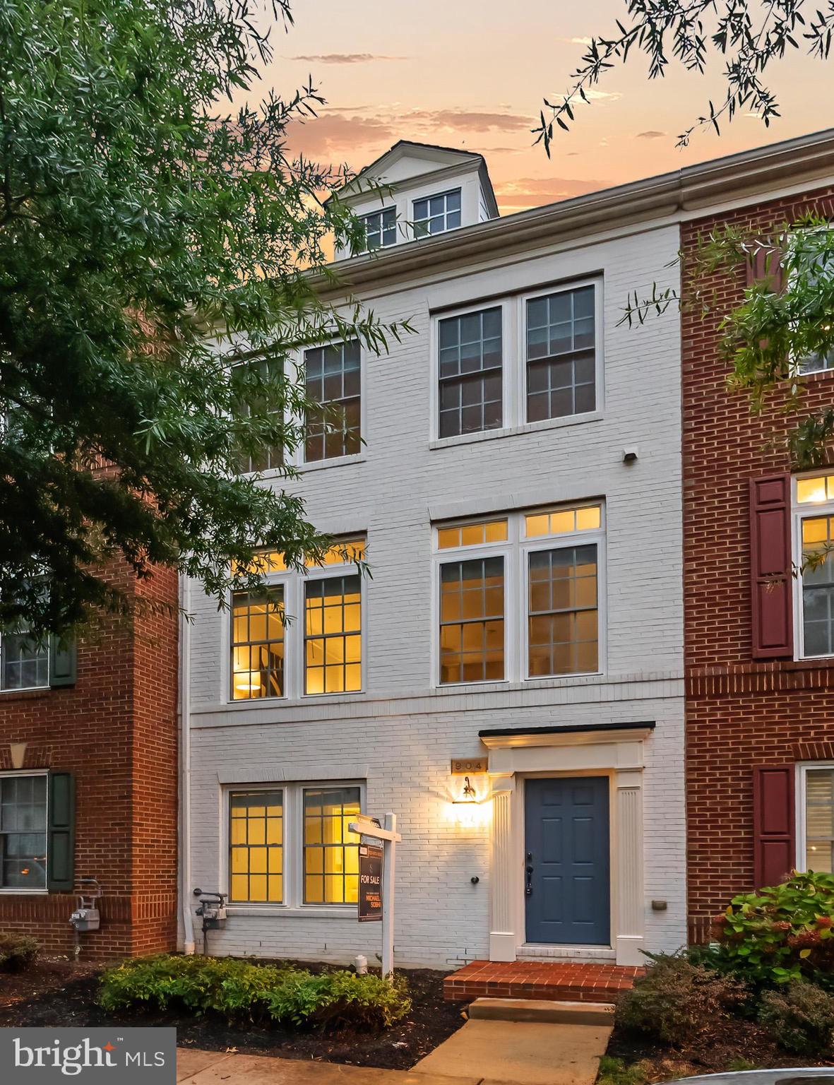 904 West Glebe Road Alexandria, VA 22305 - Photo 2 of 38 front view of a building