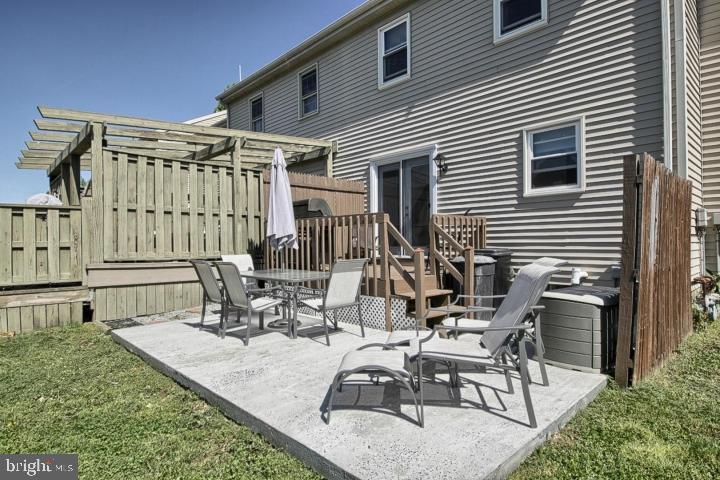 79 Robinhill Drive Lititz, PA 17543 - Photo 3 of 24 Gallery Image 3