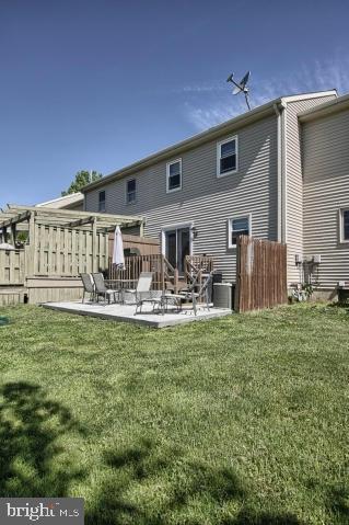 79 Robinhill Drive Lititz, PA 17543 - Photo 6 of 24 Gallery Image 6
