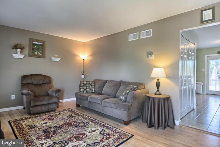 79 Robinhill Drive Lititz, PA 17543 - Photo 7 of 24 Gallery Image 7
