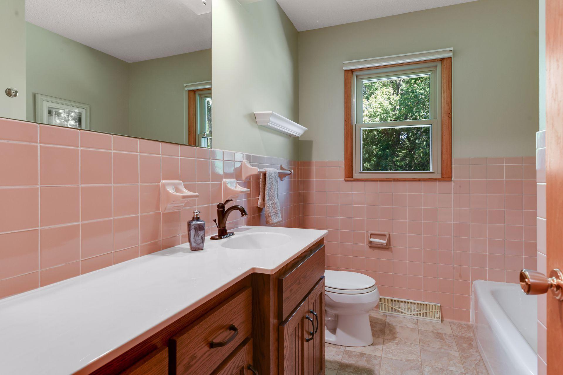 4119 Maplewood Road St. Bonifacius, MN 55375 - Photo 17 of 27 Gallery Image 17