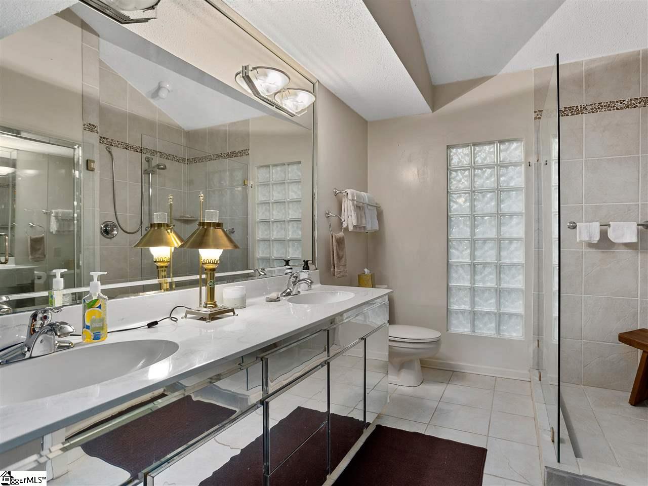 104 Robin Road Greenville, SC 29609 - Photo 18 of 32 Gallery Image 18