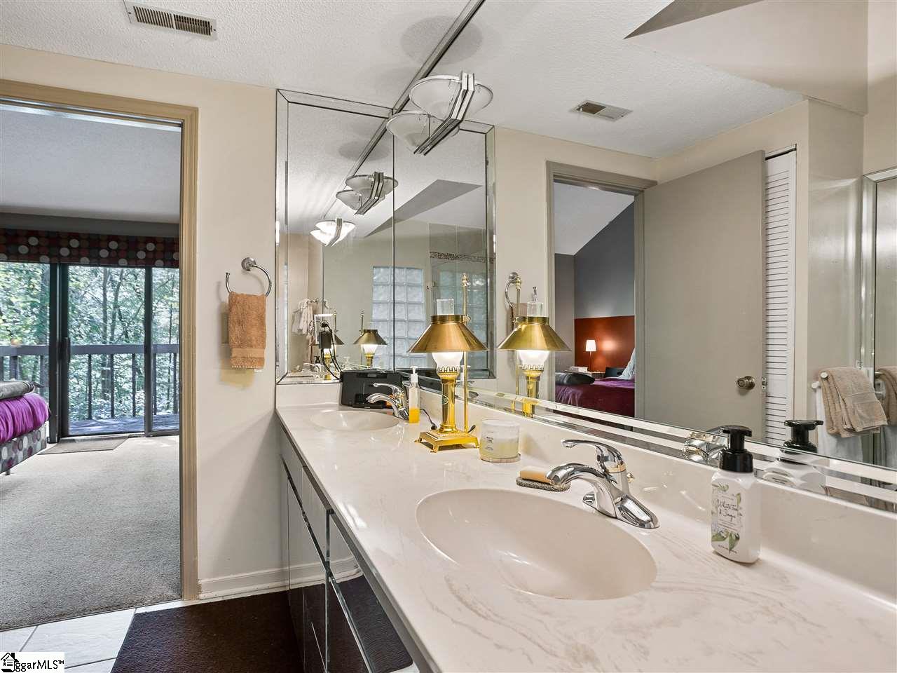 104 Robin Road Greenville, SC 29609 - Photo 19 of 32 Gallery Image 19