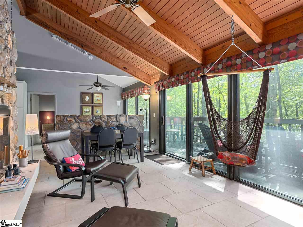 104 Robin Road Greenville, SC 29609 - Photo 8 of 32 Gallery Image 8