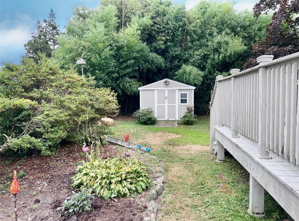 86 Maple Avenue Middletown, RI 02842 - Photo 22 of 27