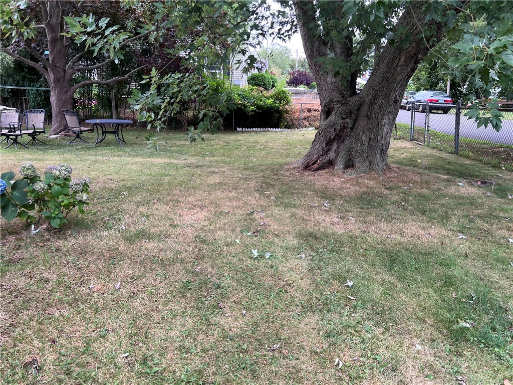 86 Maple Avenue Middletown, RI 02842 - Photo 27 of 27