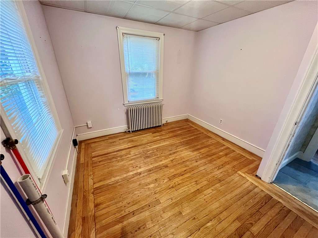 86 Maple Avenue Middletown, RI 02842 - Photo 9 of 27