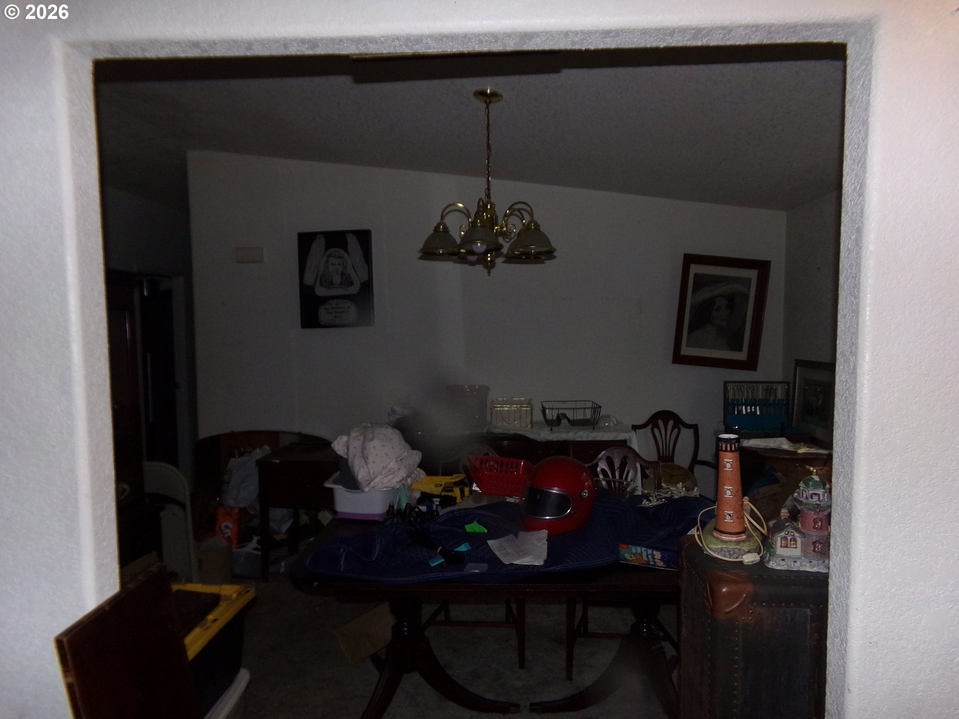 32211 Southeast Proctor Street Gresham, OR 97080 - Photo 15 of 27 a room with furniture and potted plant