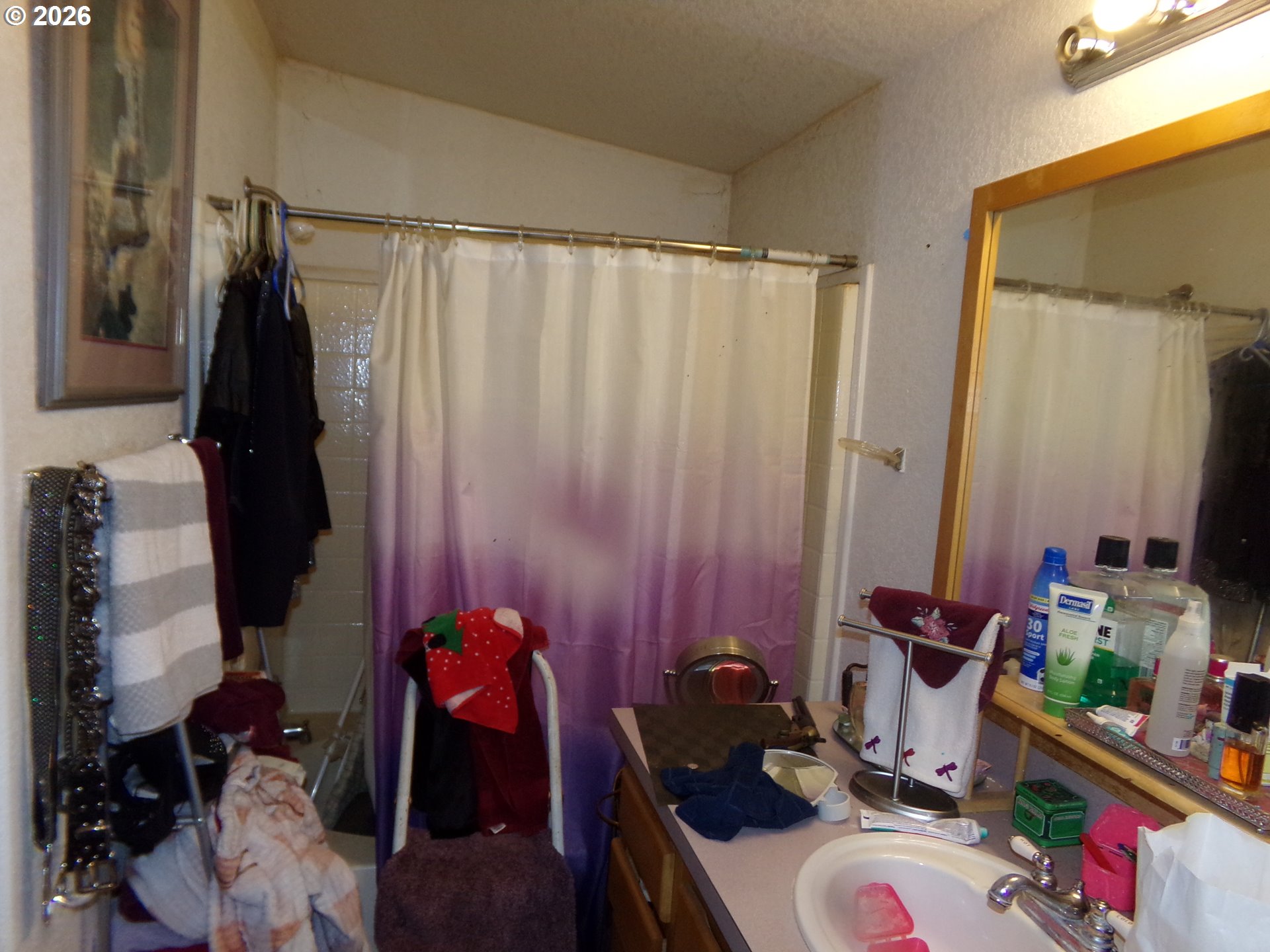 32211 Southeast Proctor Street Gresham, OR 97080 - Photo 20 of 27 a room with furniture and musical instruments