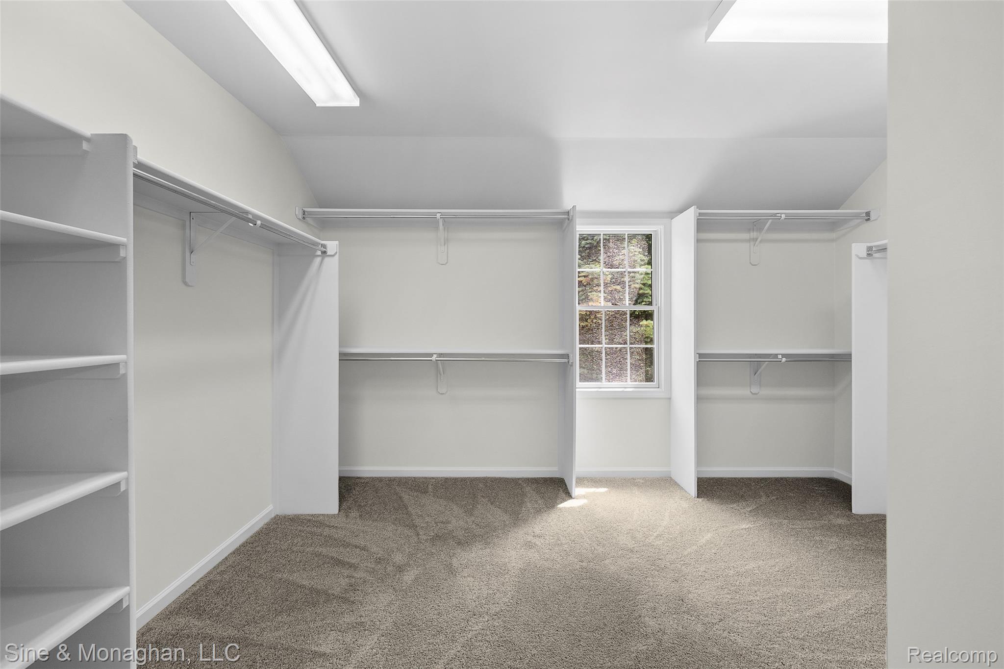 48322 Antique Road Canton, MI 48187 - Photo 26 of 45 Huge primary bedroom walk-in closet