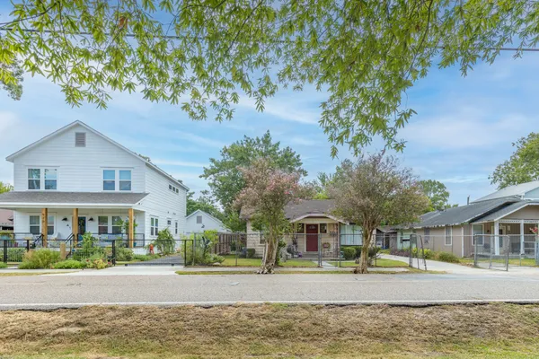 $412,000 | 908 Northwood Street, Houston, TX 77009