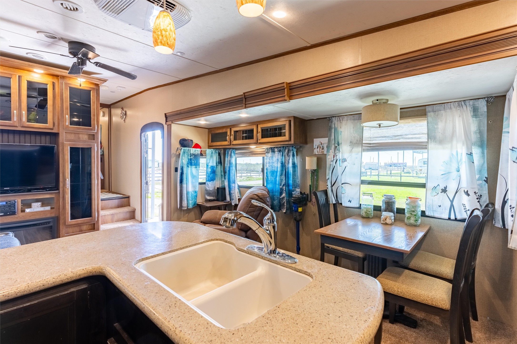 1109 Paisley Street Port Bolivar, TX 77650 - Photo 18 of 36