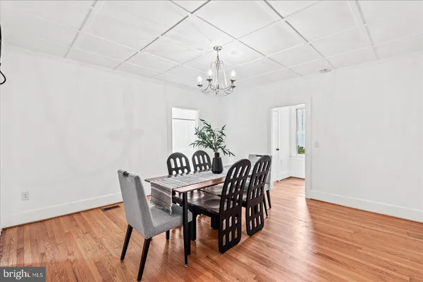 $525,000 | 92 Front Street, Warsaw, VA 22572