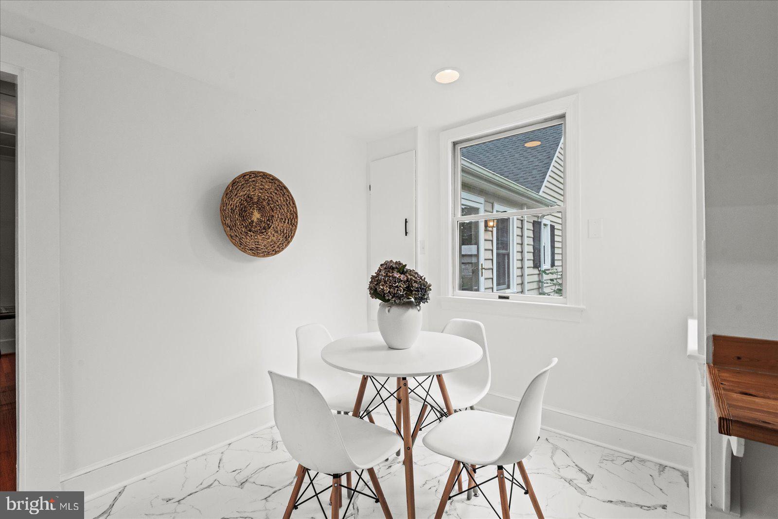 92 Front Street Warsaw, VA 22572 - Photo 13 of 85 Eat-in Kitchen