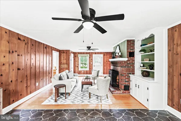 $525,000 | 92 Front Street, Warsaw, VA 22572