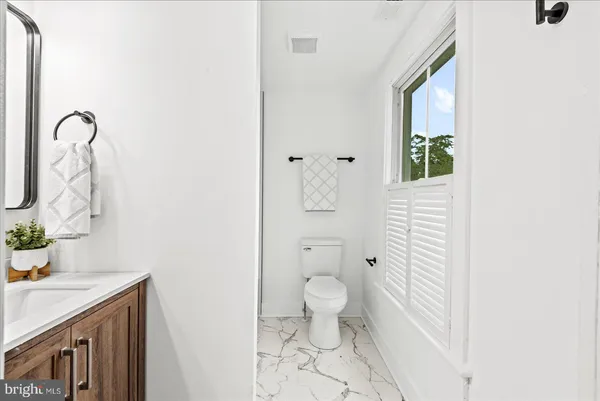 $525,000 | 92 Front Street, Warsaw, VA 22572