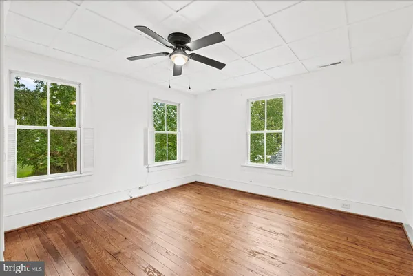 $525,000 | 92 Front Street, Warsaw, VA 22572